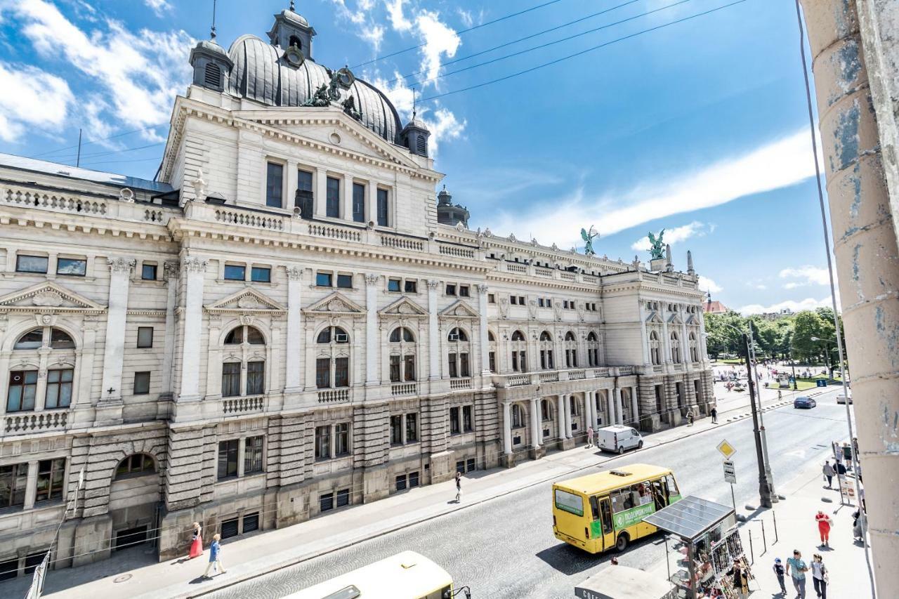 Opera House Apartment 2 Lviv Kültér fotó