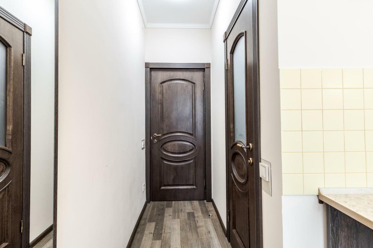 Opera House Apartment 2 Lviv Kültér fotó